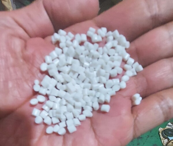 HIPS pellets