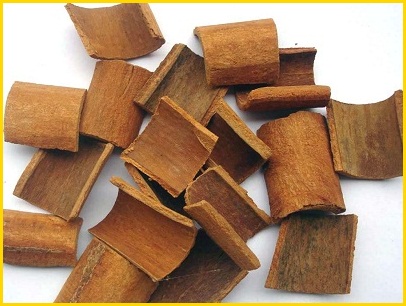 Dried cinnamon