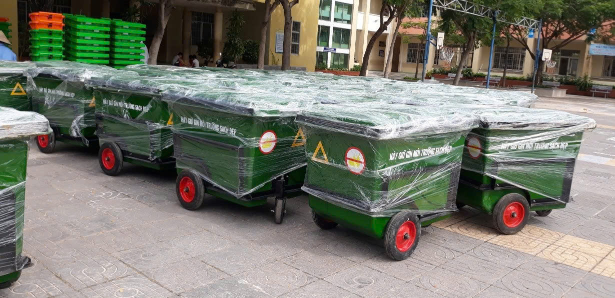 Composite garbage cart