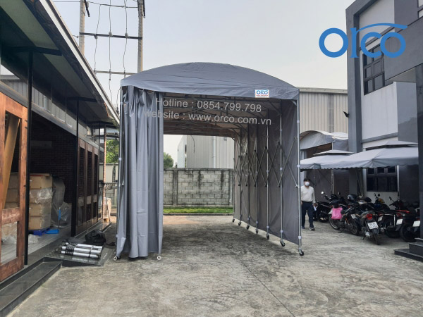 Mobile sliding canopy for goods storage