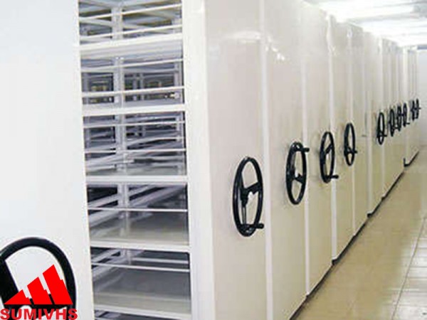 Mobile shelf