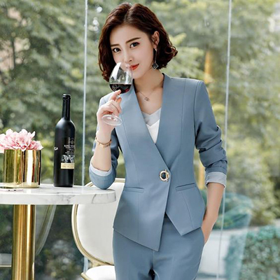 Women`s vest
