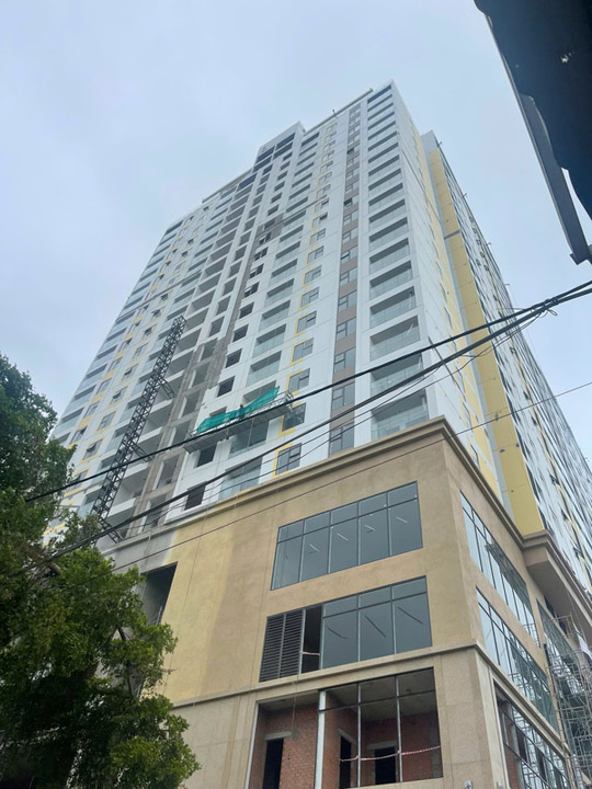 Construction gondola lift rental and installation