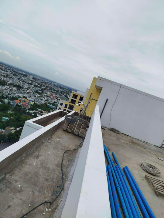 Construction gondola lift rental and installation