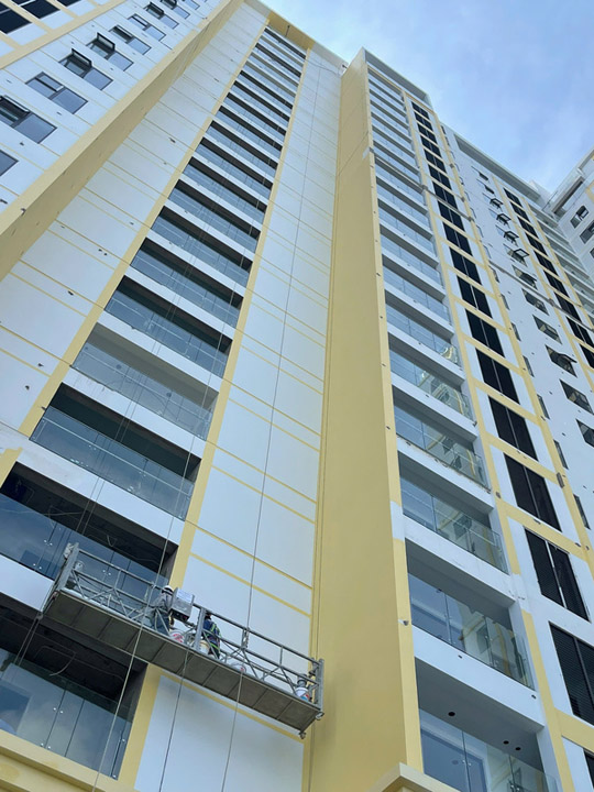Construction gondola lift rental and installation
