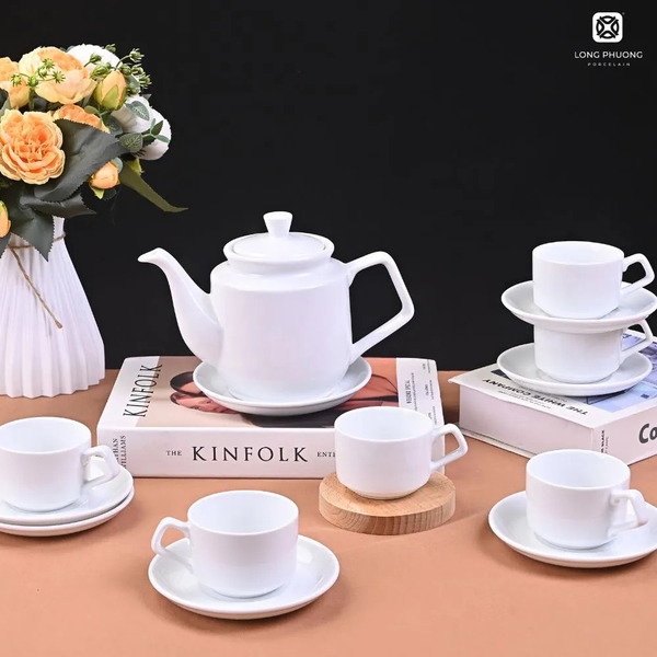 Lac Viet tea set