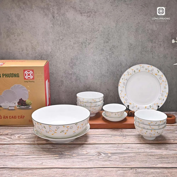 Orange Flowers dinnerware