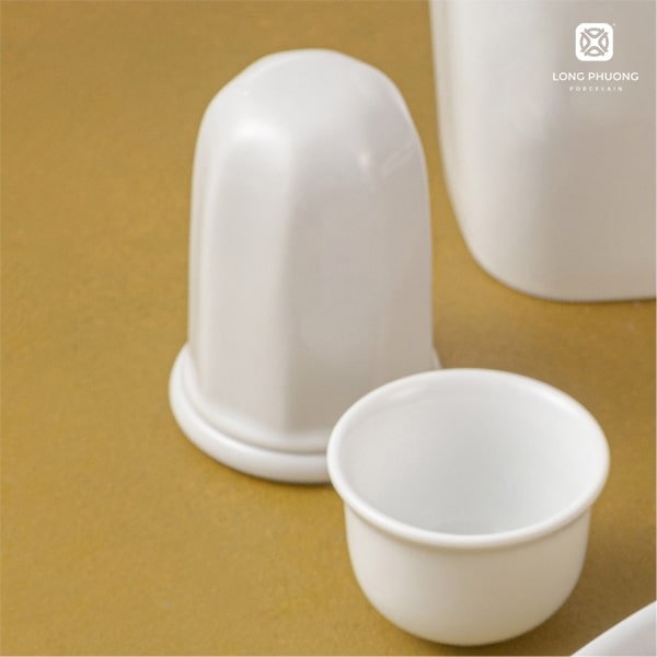 Porcelain toothpick holder