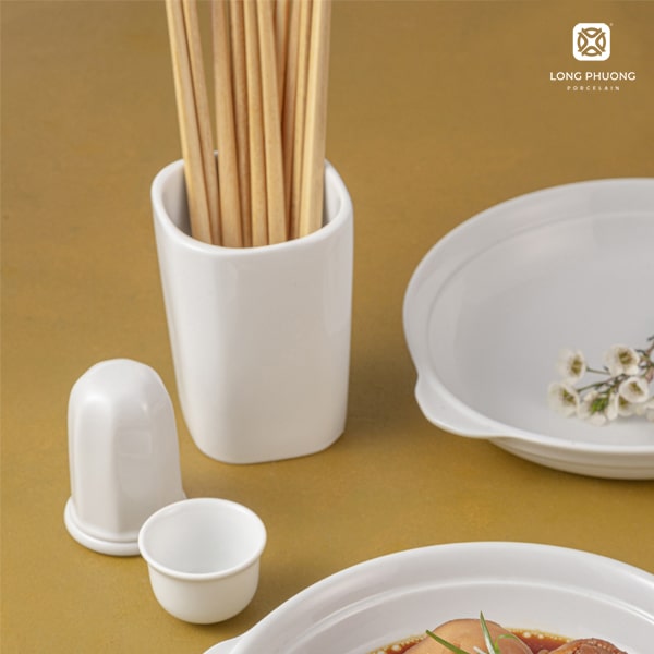 Porcelain chopstick holder