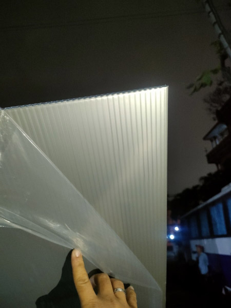Polycarbonate roofing sheet