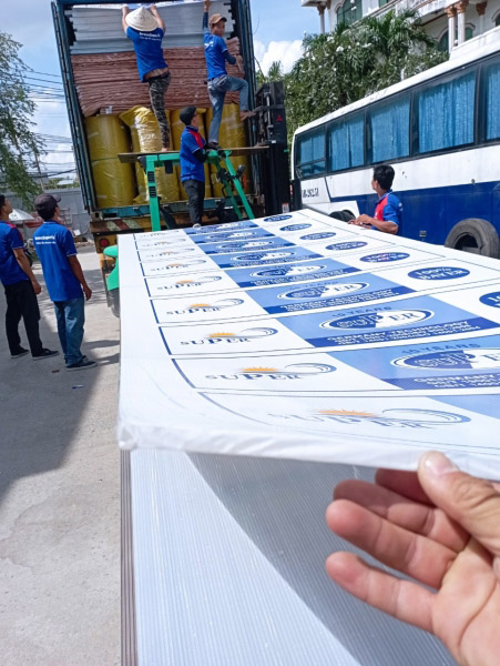 Polycarbonate roofing sheet