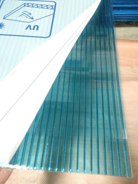 Polycarbonate roofing sheet
