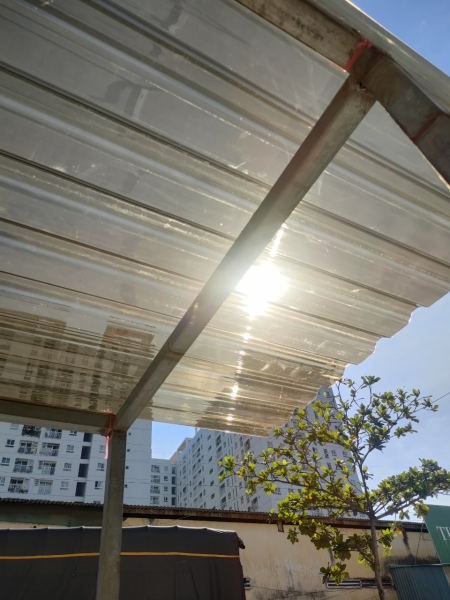 Light-transmitting metal sheet