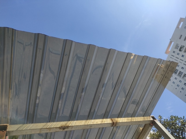 Light-transmitting metal sheet