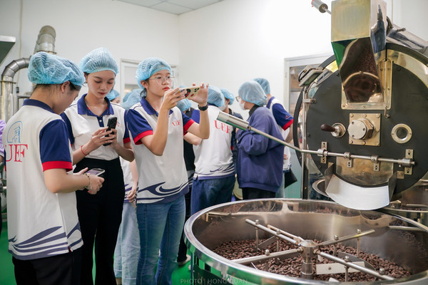 Farm tours and workshop experiences