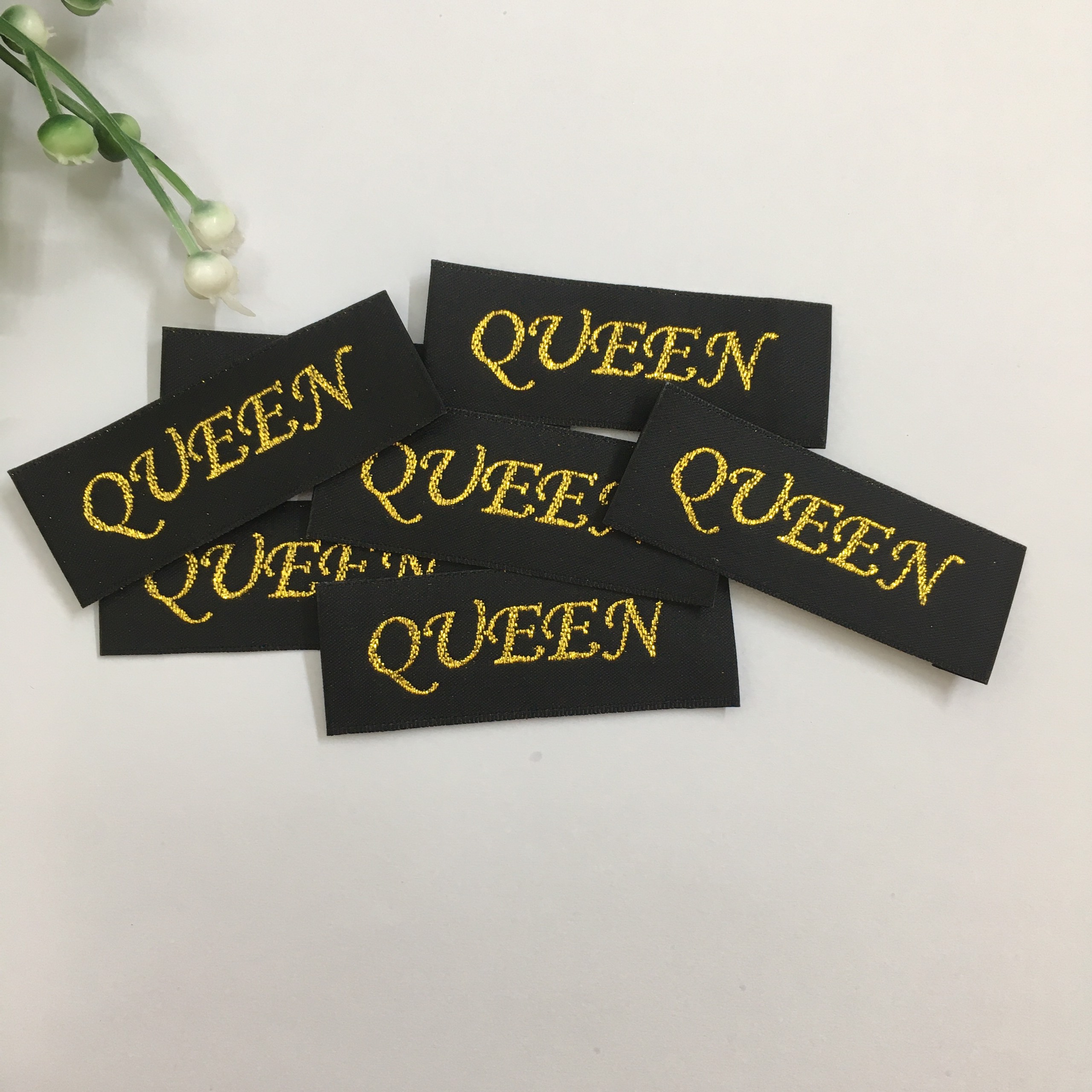Woven label