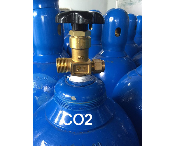CO2 tank