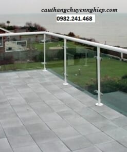 Glass banister