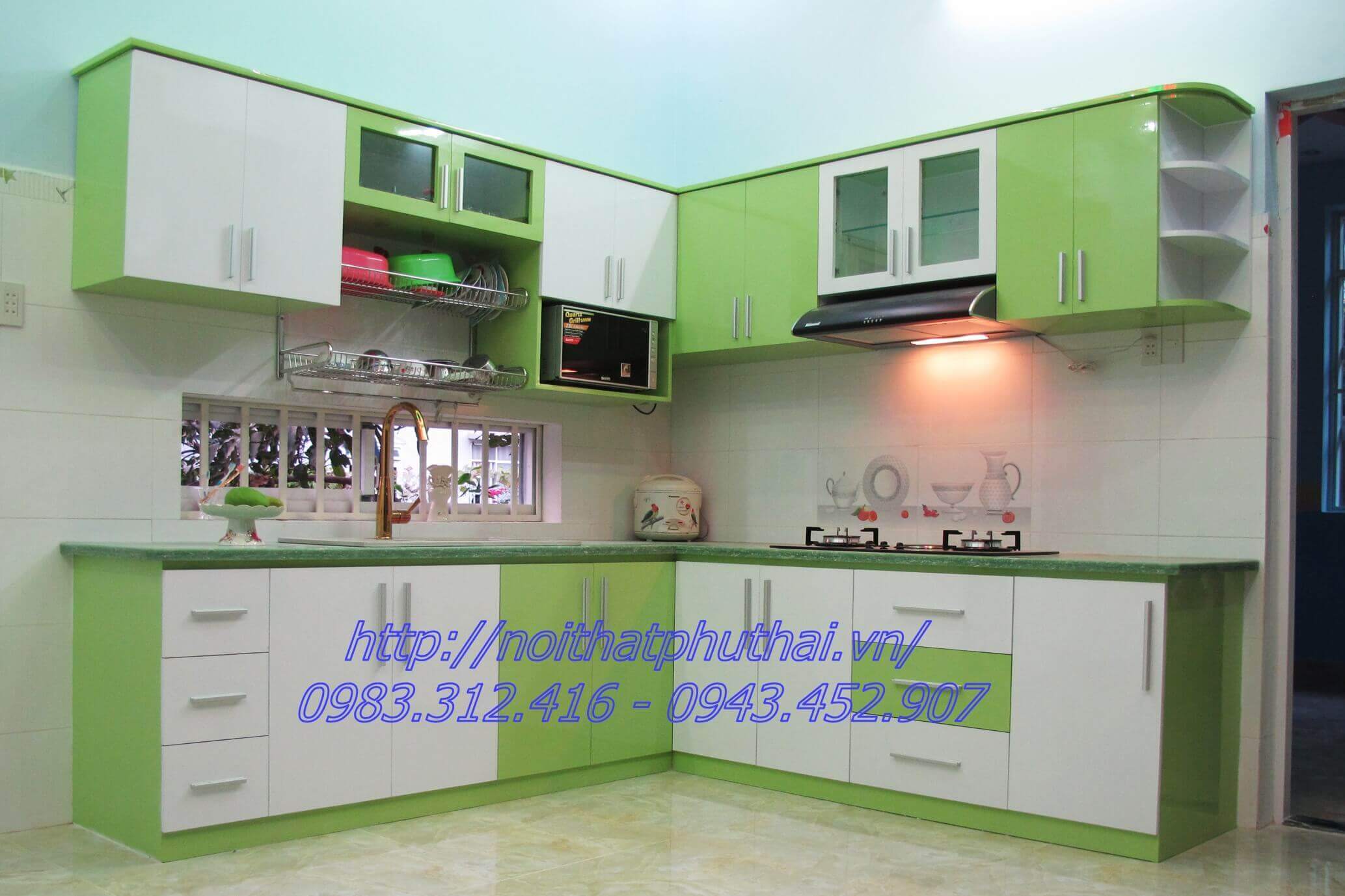 Kitchen cabinet