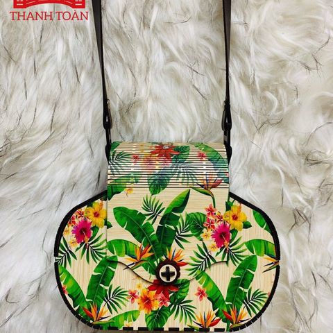 Wooden handbag