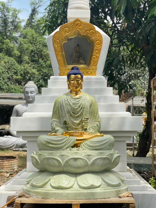 Amitābha Buddha Statue