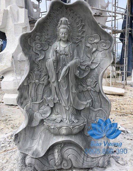 Guan Yin Buddha Statue