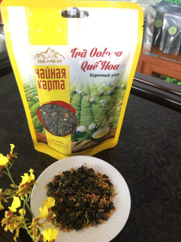 Oolong tea with cinnamon flowers