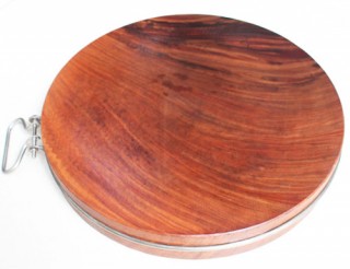 Wooden cutting board