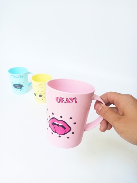 Plastic cup