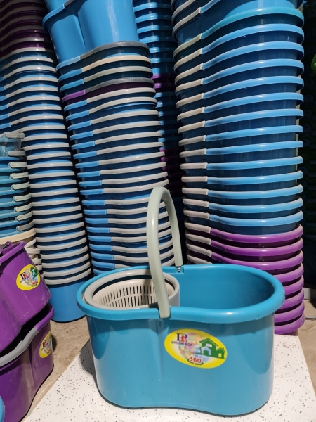 Floor cleaning mop & bucket set