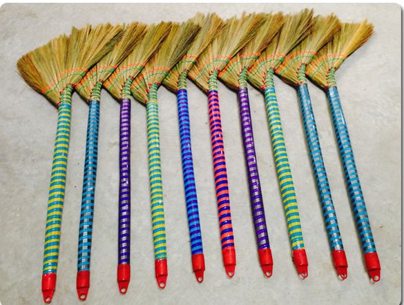 2-color nylon broom
