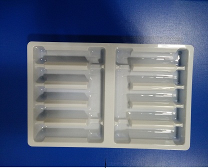 Plastic tray