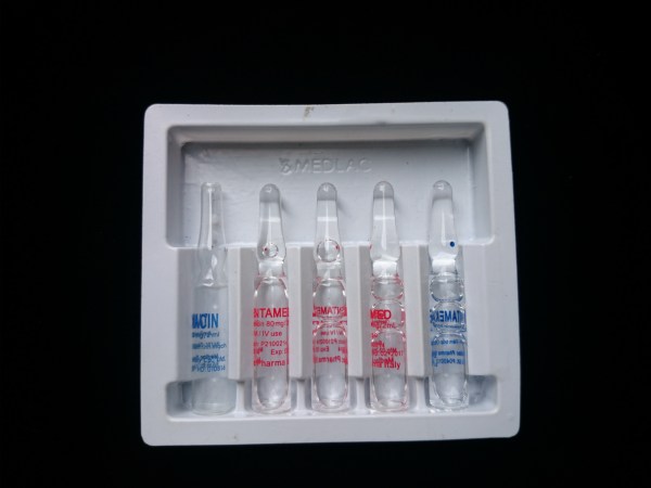 Medical plastic tray