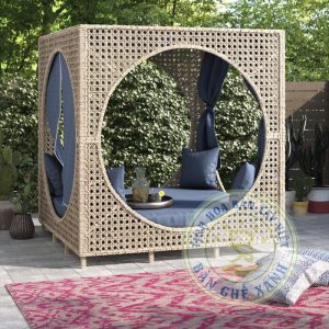 Outdoor Pool Loungers
