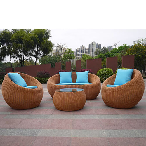 Poly rattan sofa