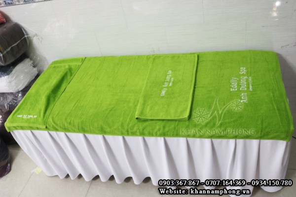 Spa bed towel