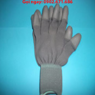 Cleanroom gloves