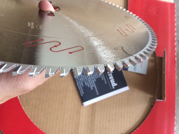 FREUD2 saw blade