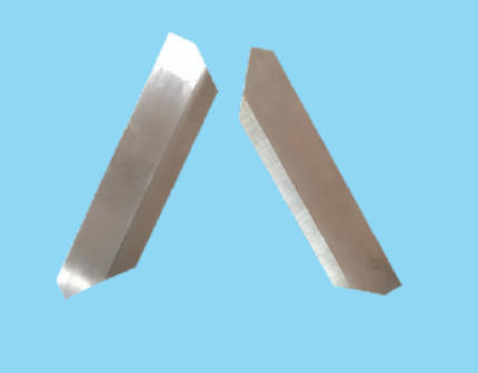 Inverted V-cutting knife
