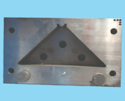 R profile notching mold without lock