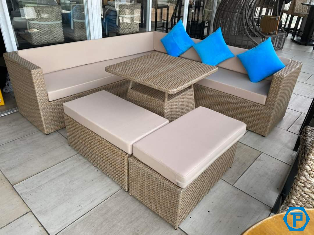 Poly rattan sofa