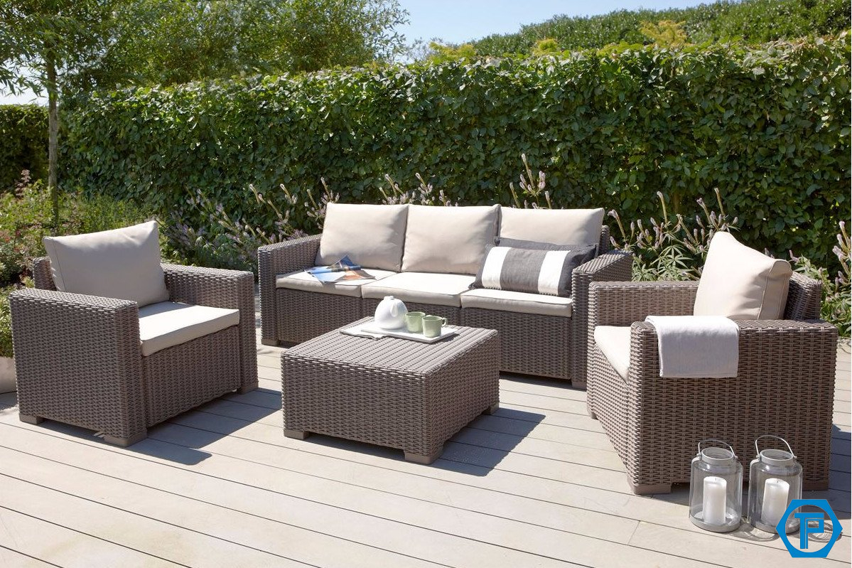 Outdoor poly rattan sofa