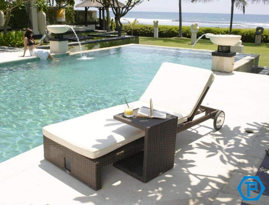 Poly rattan sun lounger