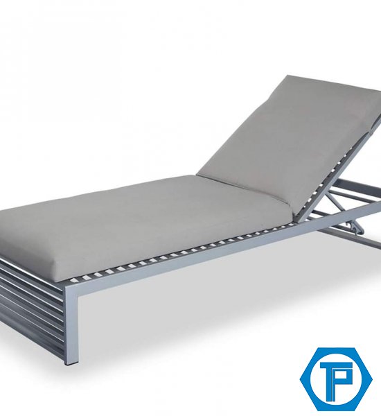 Rattan sun lounger