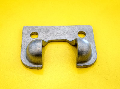 Cast hinge