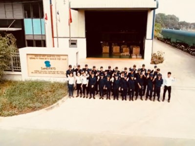 San-ei staff