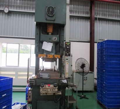 Aida 150 progressive stamping press