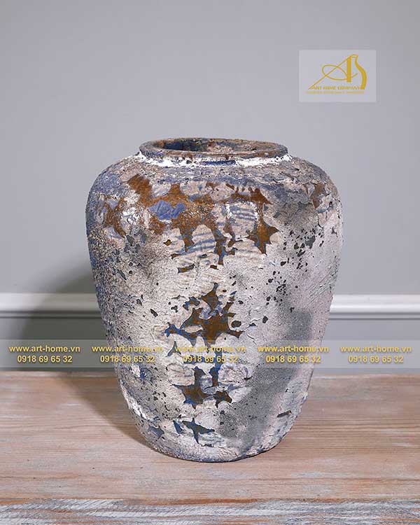 Indoor vases and pots