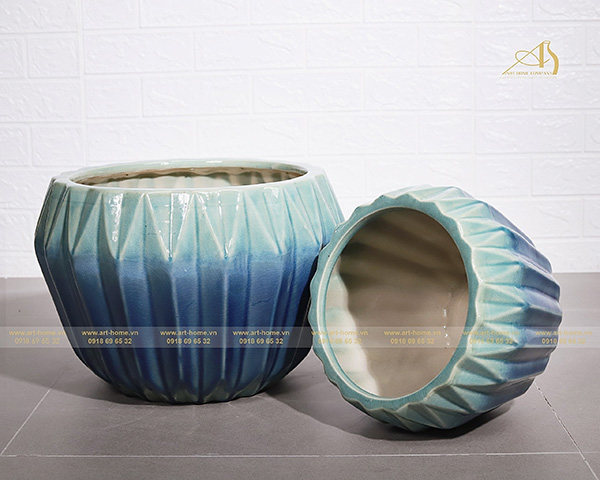 Indoor vases and pots