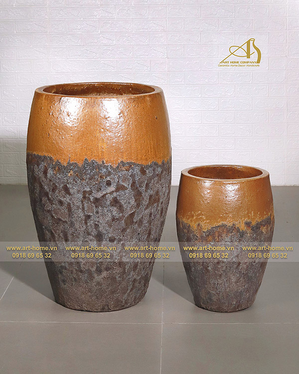 Glazed ceramic jars and pots